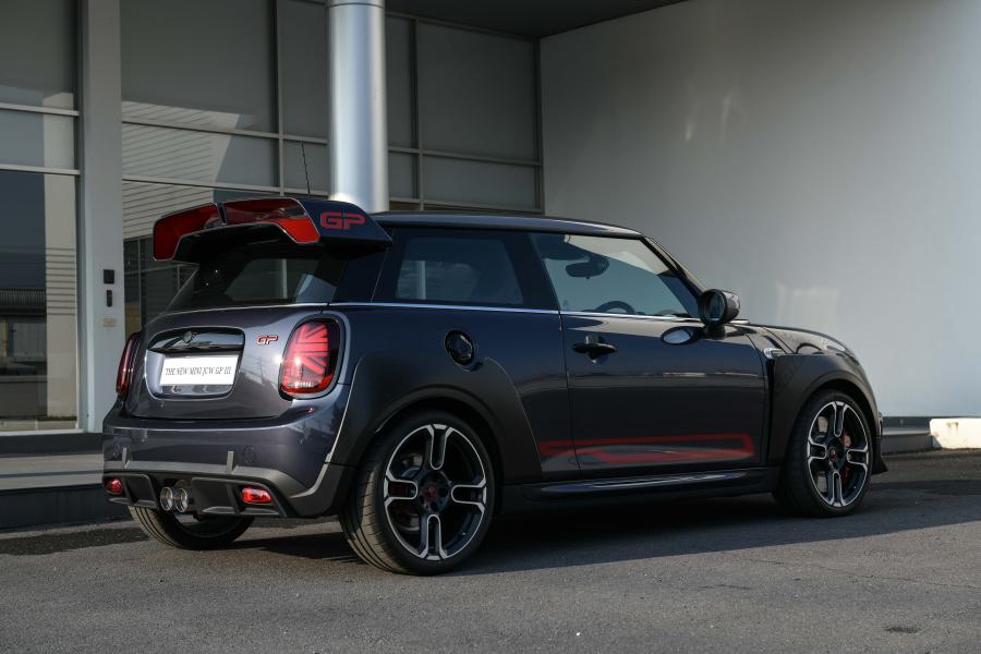  Mini John Cooper Works GP (F56) 2020 года  (SG) (фото 2 из 21)